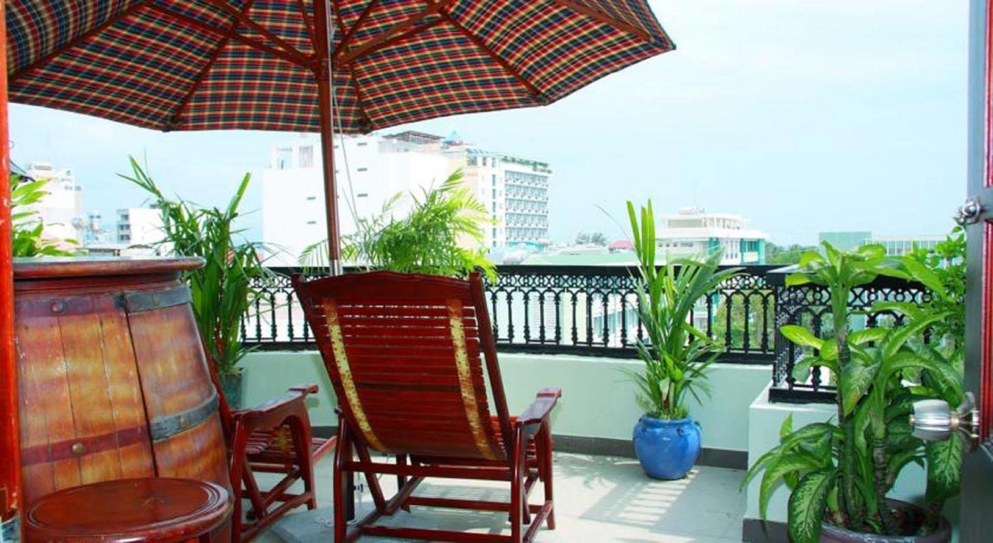 La Suisse Hotel Nha Trang Extérieur photo