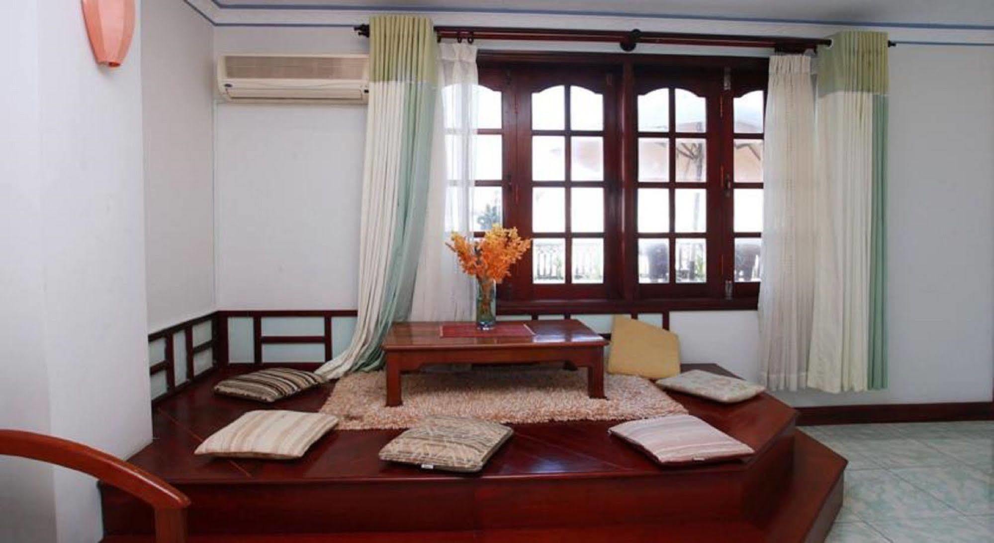 La Suisse Hotel Nha Trang Extérieur photo