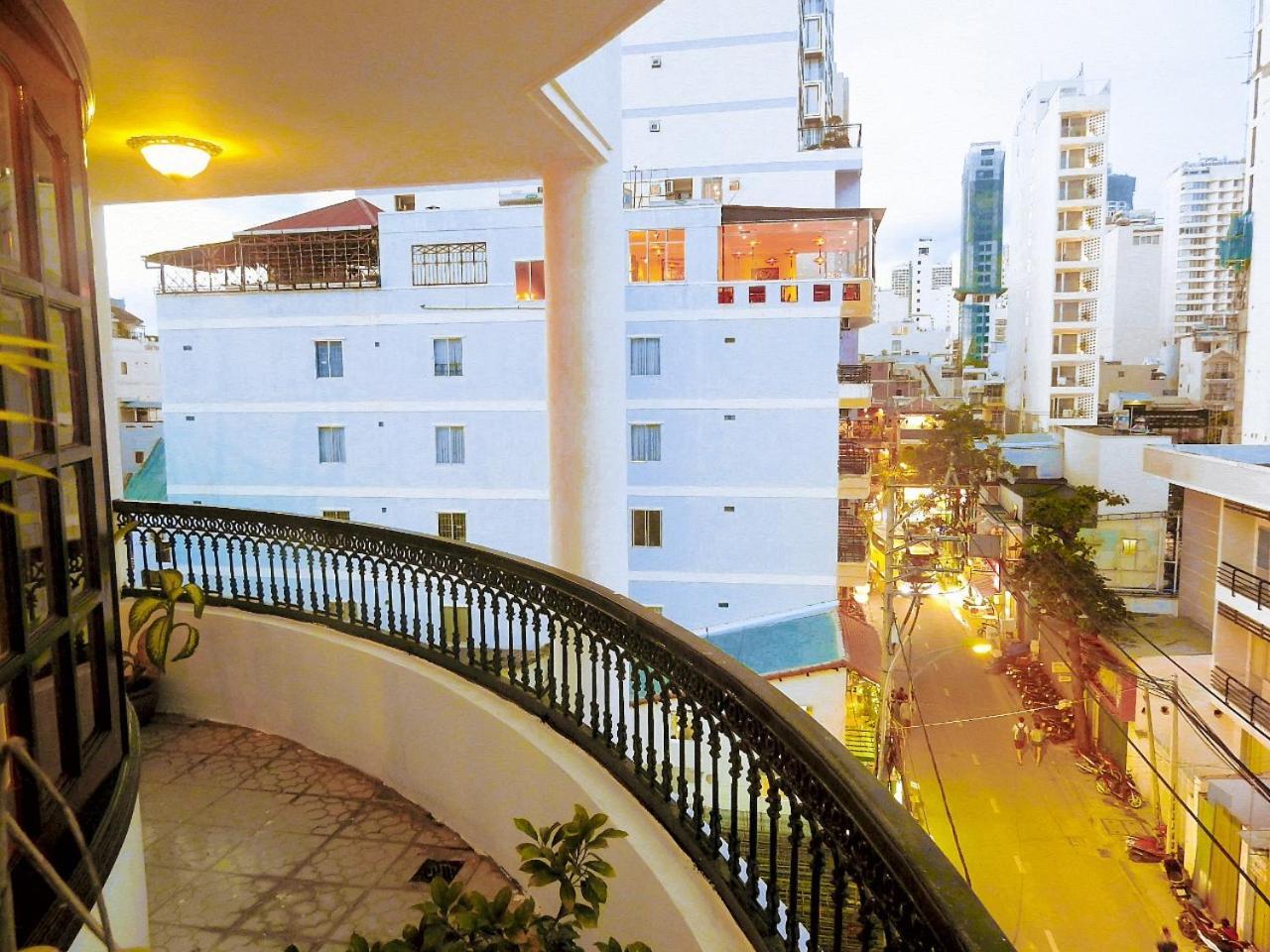 La Suisse Hotel Nha Trang Extérieur photo